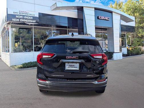 2023 GMC Terrain AWD AT4