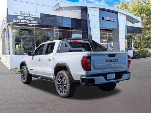 2025 GMC Canyon AT4
