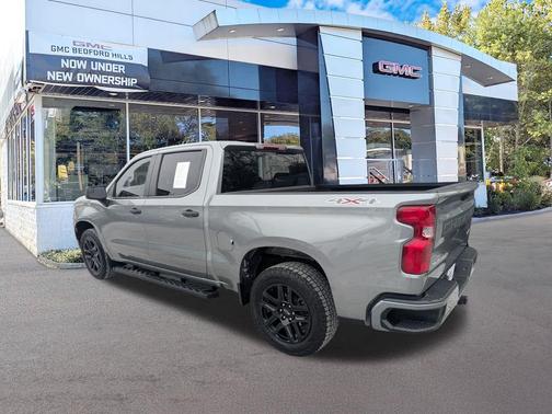 Sterling Gray Metallic 2023 Chevrolet Silverado 1500 Custom