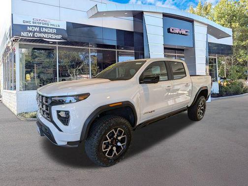 2025 GMC Canyon AT4