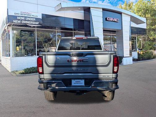 2026 GMC Sierra 2500 SLE