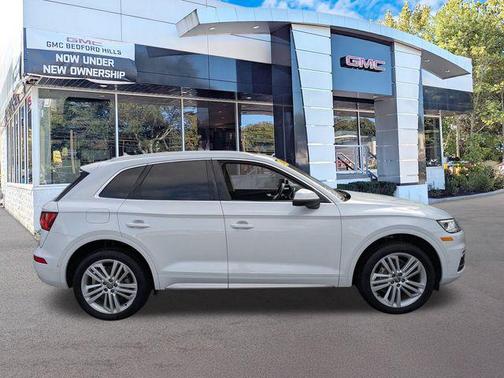 2020 Audi Q5 45 Prestige