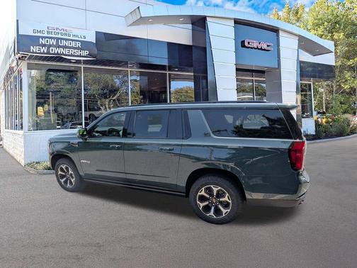Midnight Pine 2026 GMC Yukon XL 4WD AT4