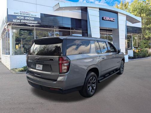 Satin Steel Metallic 2021 Chevrolet Suburban 4WD Z71