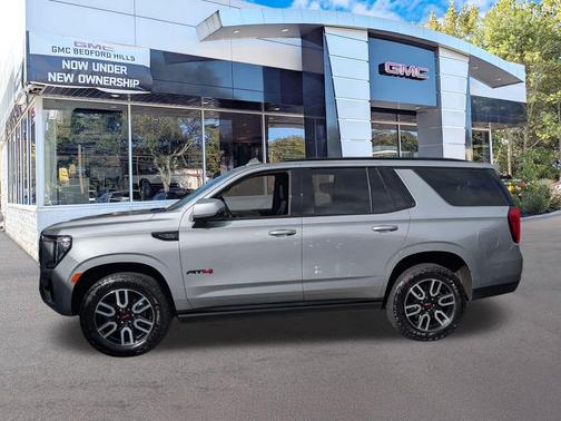 2024 GMC Yukon 4WD AT4