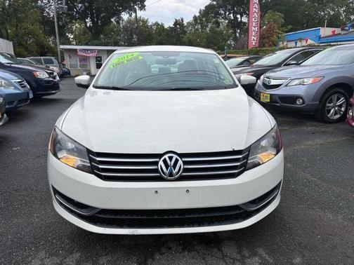 2014 Volkswagen Passat 1.8T Wolfsburg Edition