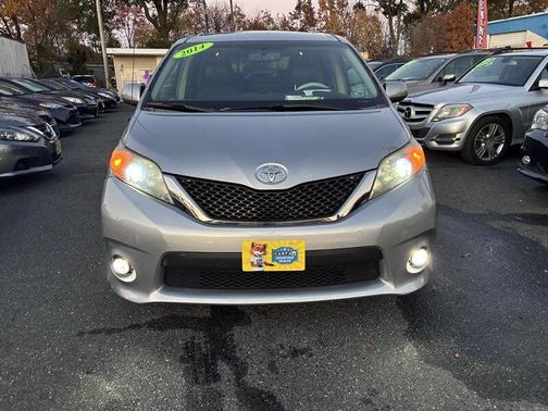 2014 Toyota Sienna SE