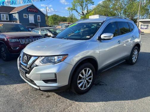 Brilliant Silver Metallic 2019 Nissan Rogue SV