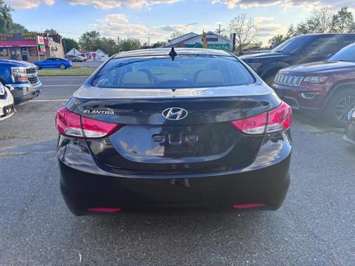 Midnight Black 2013 Hyundai ELANTRA GLS