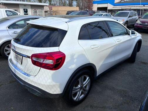 White 2018 Mercedes-Benz GLA 250 Base