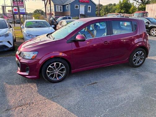 2017 Chevrolet Sonic LT