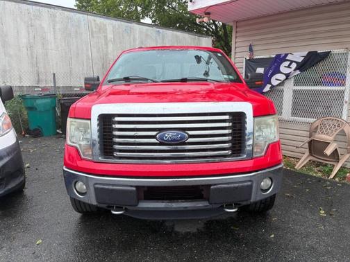 Red 2012 Ford F-150 XLT