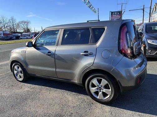 2017 Kia Soul Base