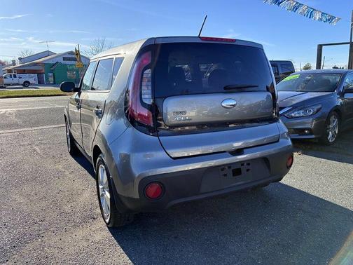 2017 Kia Soul Base