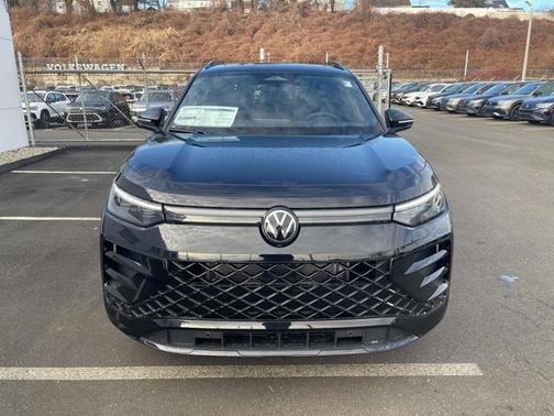 2026 Volkswagen Tiguan 2.0T SE R-Line Black 4MOTION