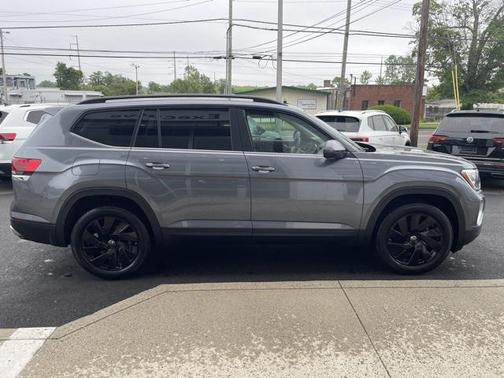 2025 Volkswagen Atlas 2.0T SE w/Technology 4MOTION