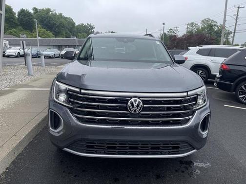 2025 Volkswagen Atlas 2.0T SE w/Technology 4MOTION