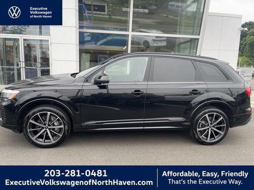 2025 Audi Q7 45 Premium Plus