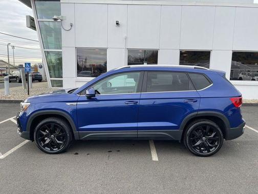 2024 Volkswagen Taos 1.5T SE