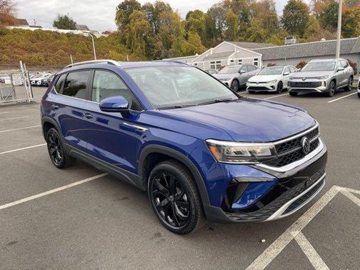 2024 Volkswagen Taos 1.5T SE