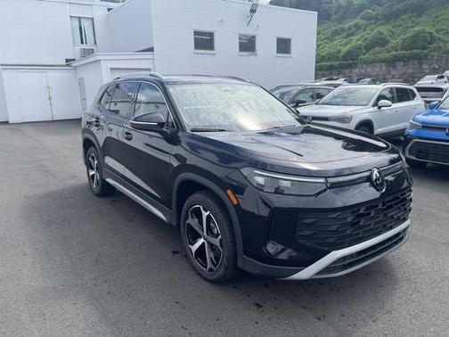 2025 Volkswagen Tiguan 2.0T SE 4MOTION