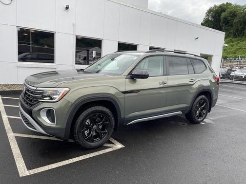2025 Volkswagen Atlas 2.0T Peak Edition