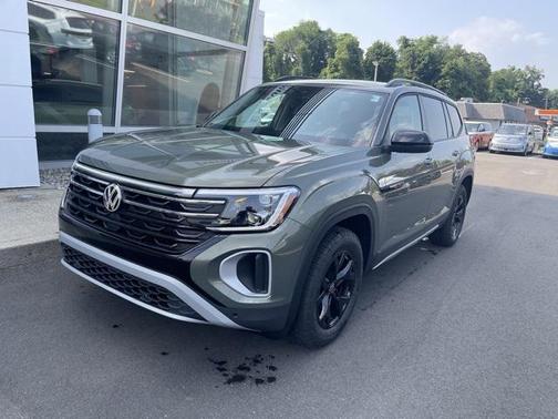 2025 Volkswagen Atlas 2.0T Peak Edition