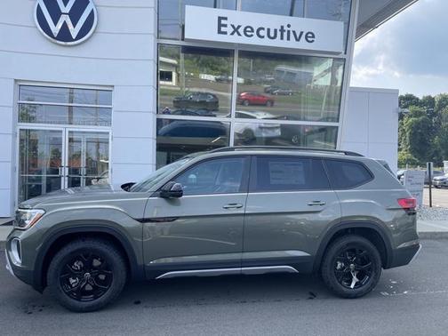 2025 Volkswagen Atlas 2.0T Peak Edition