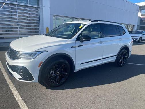 2024 Volkswagen Tiguan 2.0T SE R-Line Black 4MOTION