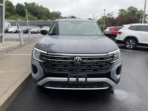 2024 Volkswagen Atlas 2.0T SE w/Technology 4MOTION