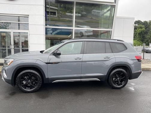 2024 Volkswagen Atlas 2.0T SE w/Technology 4MOTION
