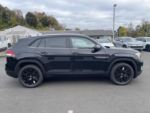 2026 Volkswagen Atlas Cross Sport 2.0T SE w/Technology 4MOTION