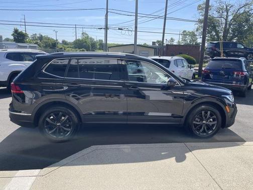 2024 Volkswagen Tiguan 2.0T SE 4MOTION