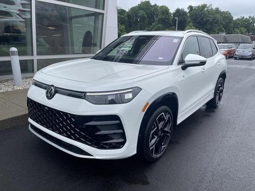 2025 Volkswagen Tiguan 2.0T SEL R-Line 4MOTION