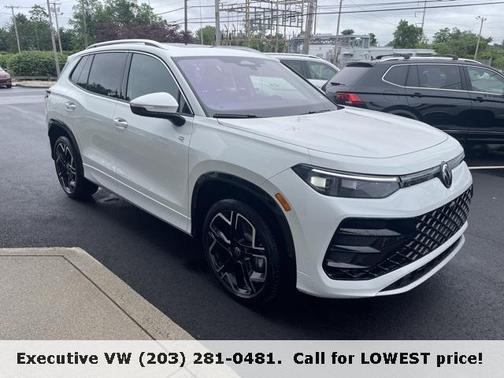 2025 Volkswagen Tiguan 2.0T SEL R-Line 4MOTION
