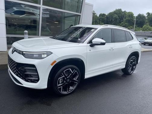 2025 Volkswagen Tiguan 2.0T SEL R-Line 4MOTION