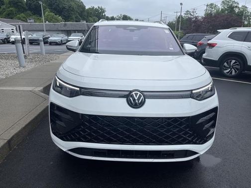 2025 Volkswagen Tiguan 2.0T SEL R-Line 4MOTION