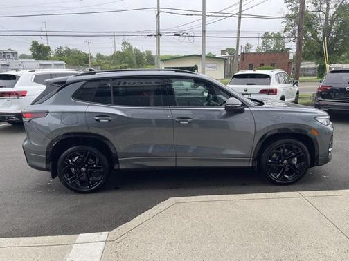 2025 Volkswagen Tiguan 2.0T SE R-Line Black 4MOTION