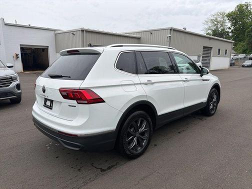 Pure White 2024 Volkswagen Tiguan 2.0T SE 4MOTION