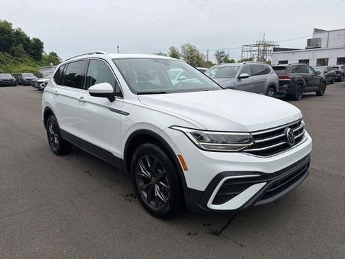 Pure White 2024 Volkswagen Tiguan 2.0T SE 4MOTION