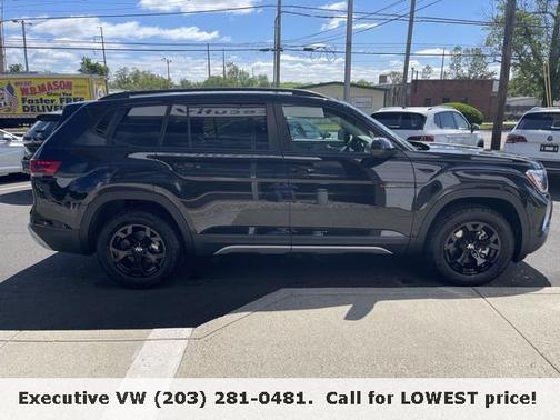 2025 Volkswagen Atlas 2.0T Peak Edition