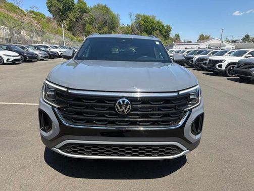 Pure Gray 2025 Volkswagen Atlas Cross Sport 2.0T SE w/Technology 4MOTION