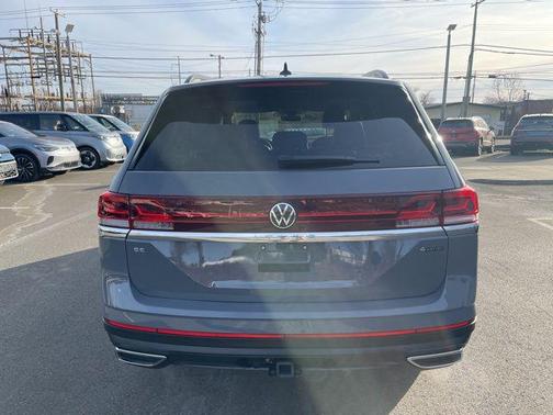 2025 Volkswagen Atlas 2.0T SE w/Technology 4MOTION
