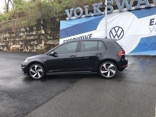 Photo 5 of 47 of 2019 Volkswagen Golf GTI 2.0T SE