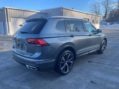 2022 Volkswagen Tiguan 2.0T SEL R-Line 4MOTION