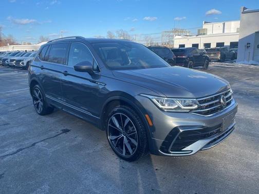 2022 Volkswagen Tiguan 2.0T SEL R-Line 4MOTION