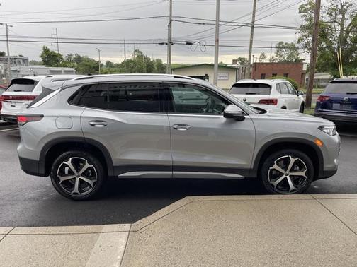 2025 Volkswagen Tiguan 2.0T SE 4MOTION