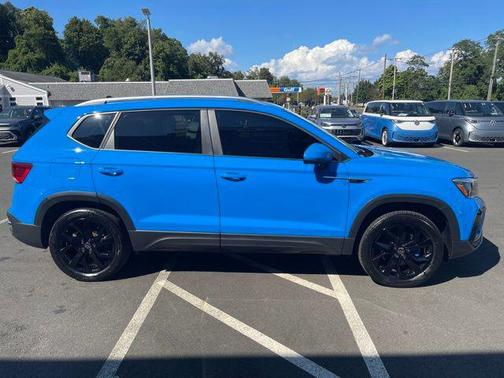 2023 Volkswagen Taos 1.5T SE