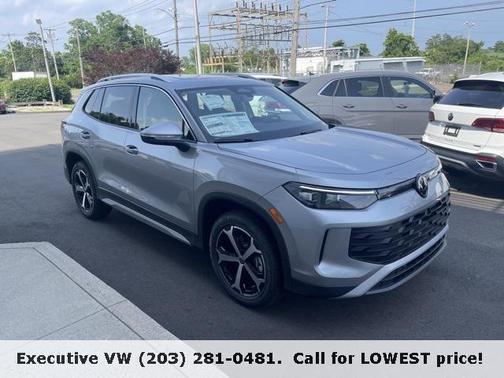 2025 Volkswagen Tiguan 2.0T SE 4MOTION