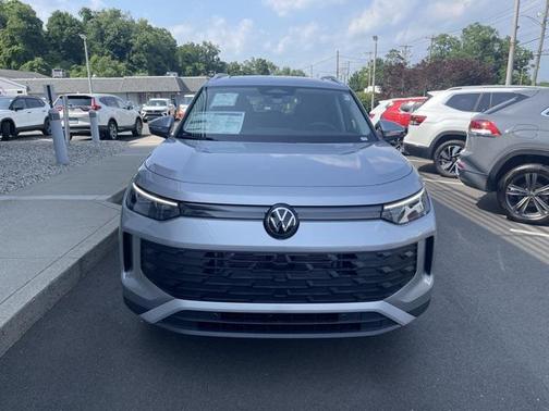 2025 Volkswagen Tiguan 2.0T SE 4MOTION